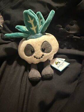 Jellycat Skull Planter